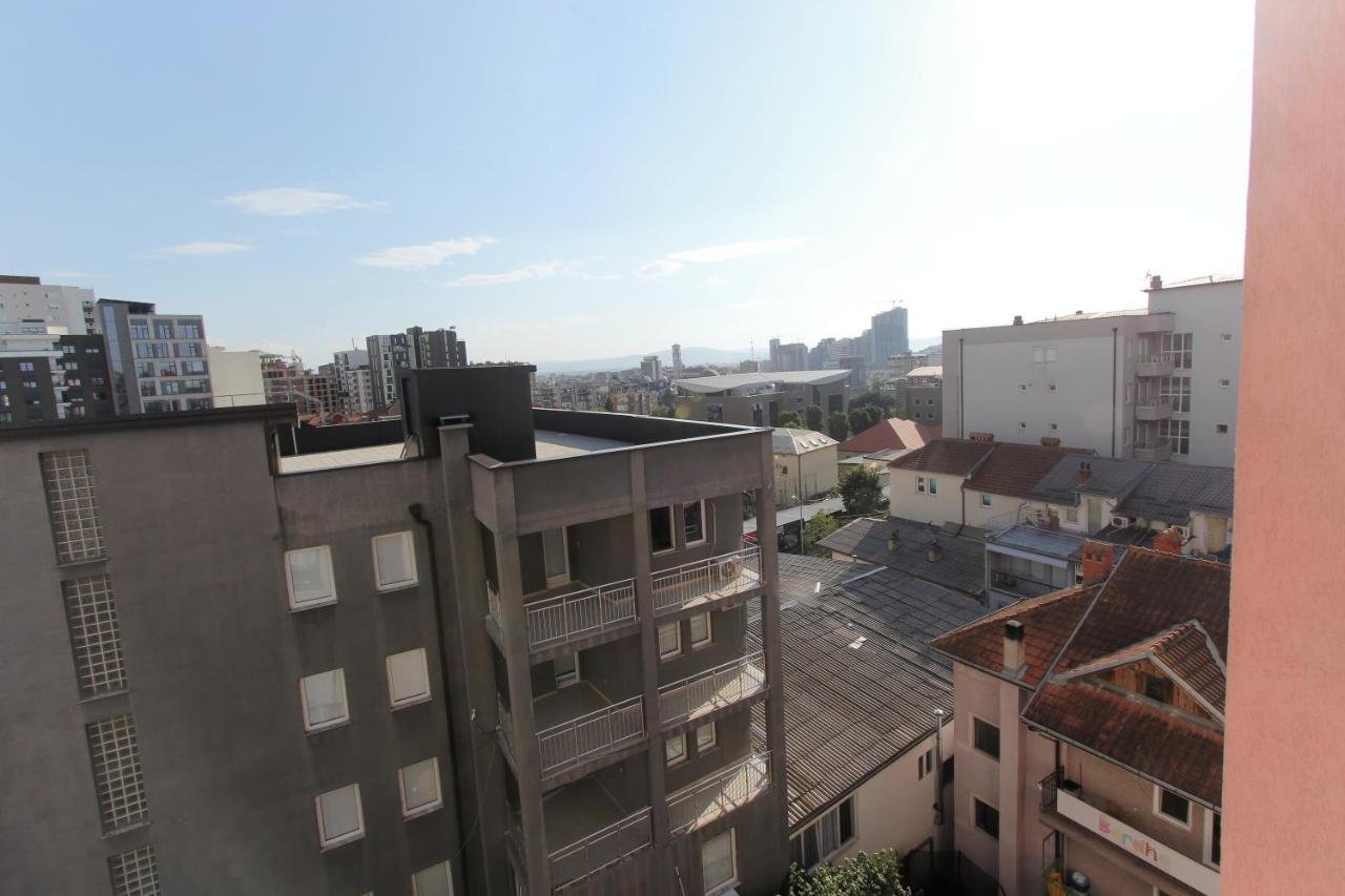 Kasumi Apartment Приштина Экстерьер фото
