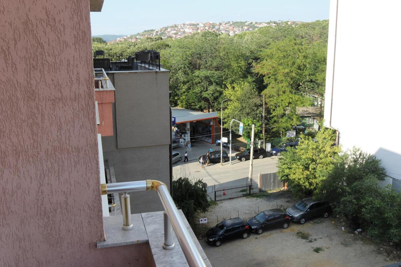 Kasumi Apartment Приштина Экстерьер фото