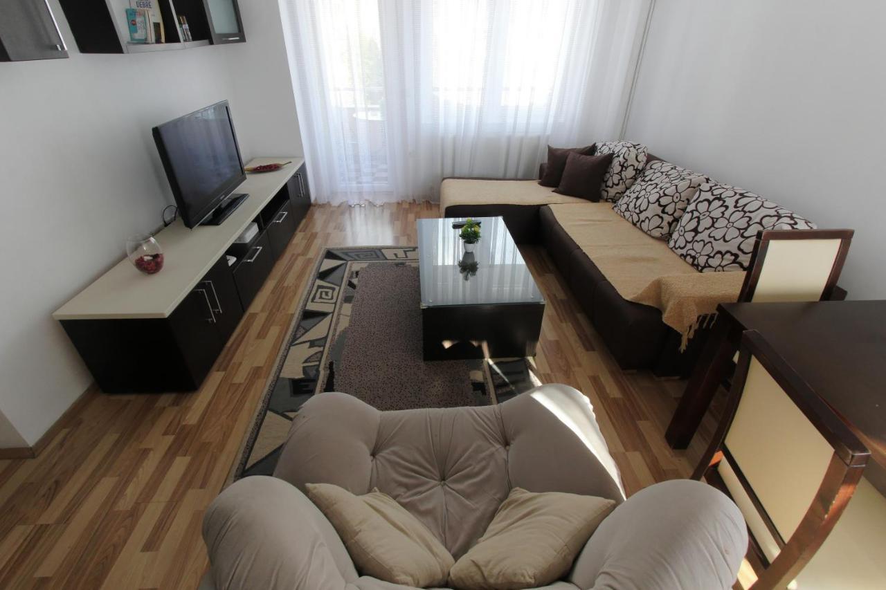 Kasumi Apartment Приштина Экстерьер фото