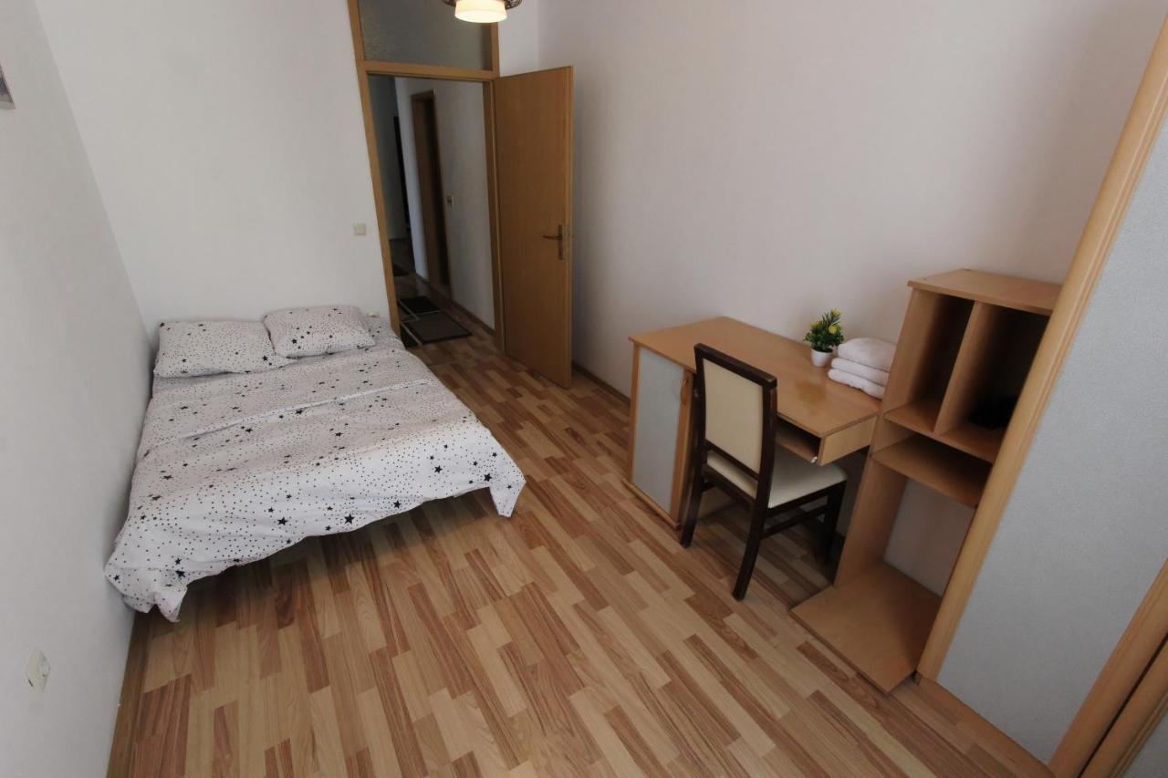 Kasumi Apartment Приштина Экстерьер фото